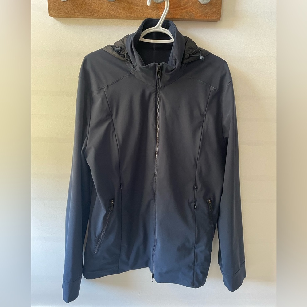Men’s navy lululemon jacket